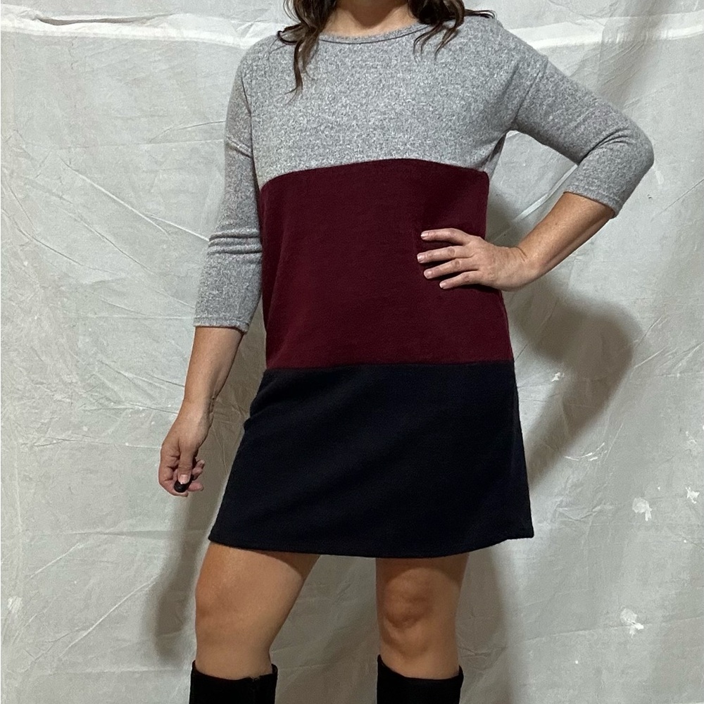 Boutique sweater dress.  Size small.  New with tags.